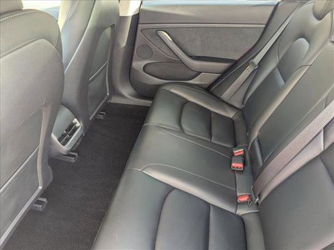 Used 2022 Tesla Model 3 Long Range image 18