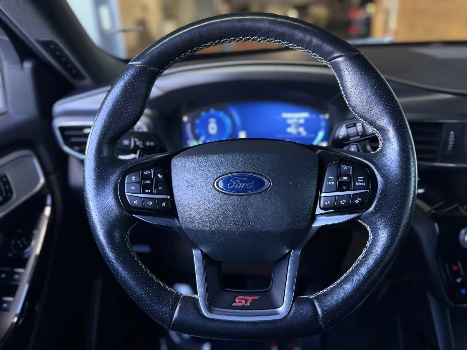 Used 2022 Ford Explorer ST w/ Equipment Group 401A AWD/4WD image 23