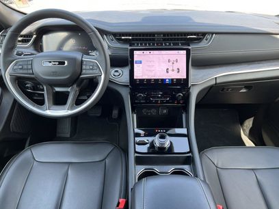 Used 2025 Jeep Grand Cherokee Limited