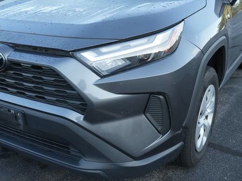 Used 2024 Toyota RAV4 LE AWD/4WD image 5