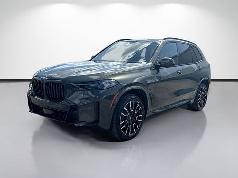New 2026 BMW X5 xDrive50e w/ M Sport Package AWD/4WD image 7