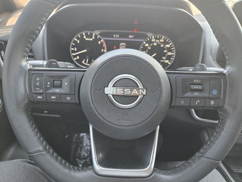 Used 2023 Nissan Rogue SL w/ SL Premium Package image 27