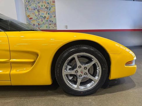 Used 2003 Chevrolet Corvette Convertible w/ Preferred Equipment Group1 RWD image 54