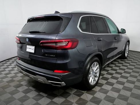 Used 2022 BMW X5 xDrive45e w/ Executive Package image 2