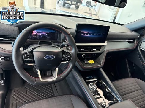Used 2025 Ford Explorer ST-Line w/ Premium Package AWD/4WD image 7