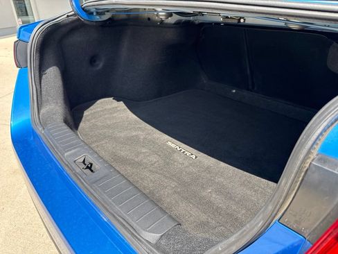 Used 2025 Nissan Sentra SR FWD image 21