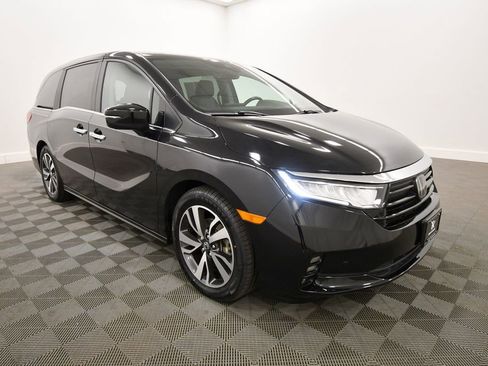 Certified 2024 Honda Odyssey Touring image 10