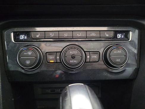 Used 2019 Volkswagen Tiguan SEL Premium R-Line image 22