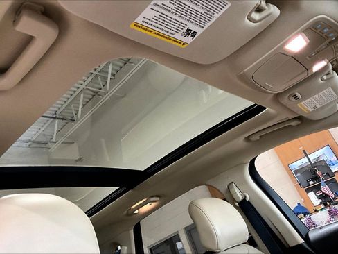 Used 2019 Ford Edge SEL w/ Equipment Group 201A AWD/4WD image 23