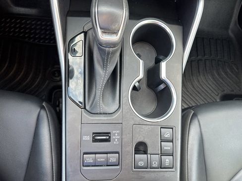 Used 2023 Toyota Highlander L image 7