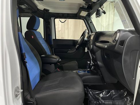 Used 2017 Jeep Wrangler Unlimited Sport w/ Quick Order Package 24S image 29