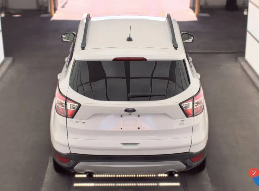 Used 2018 Ford Escape SE FWD image 4