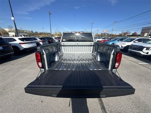 New 2026 GMC Sierra 1500 Elevation image 19