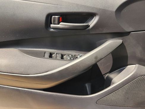 Used 2023 Toyota Corolla LE FWD image 17