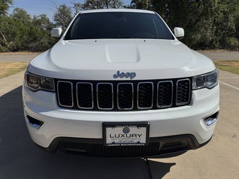 Used 2018 Jeep Grand Cherokee Laredo RWD image 4