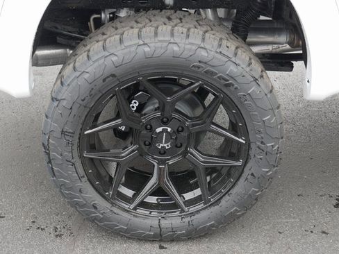 New 2025 Ford F150 XLT w/ Equipment Group 303A High image 15