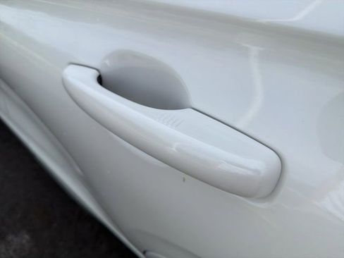 Used 2022 Lincoln Corsair AWD w/ Premium Package image 16