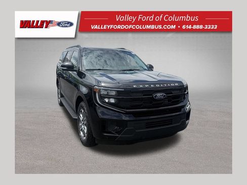 New 2026 Ford Expedition Active AWD/4WD image 1