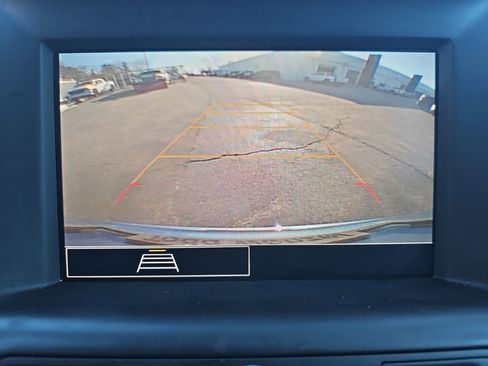 Certified 2024 GMC Terrain SLE w/ Driver Convenience Package image 29