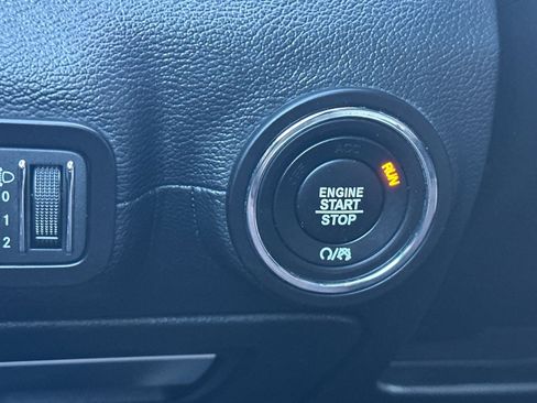 Used 2018 Maserati Ghibli image 21