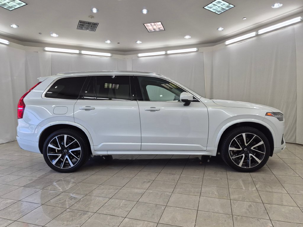 Used 2020 Volvo XC90 T6 Momentum w/ Protection Package AWD/4WD image 11