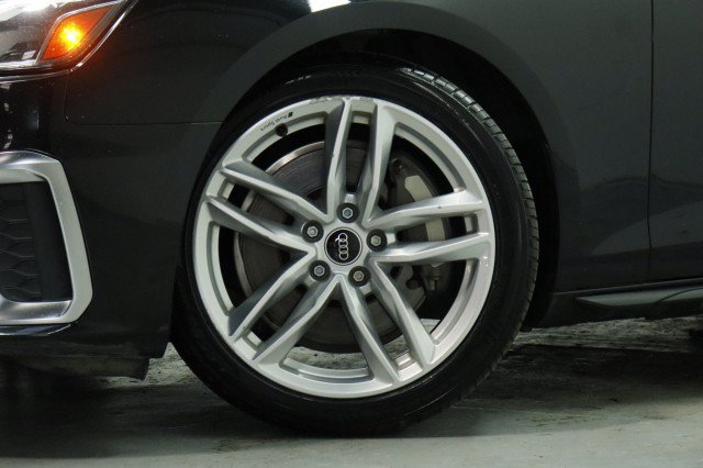 Used 2024 Audi A4 2.0T Premium Plus AWD/4WD image 3