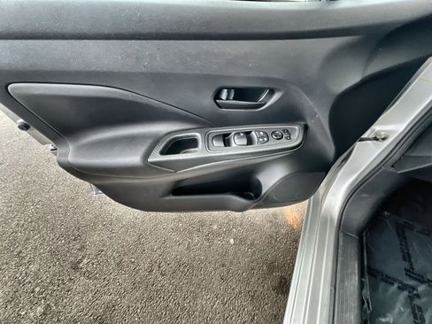 Used 2020 Nissan Versa S image 15