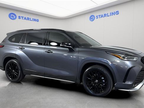 Used 2023 Toyota Highlander XSE image 12