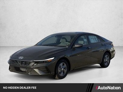 New 2026 Hyundai Elantra SE