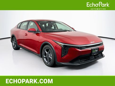 Used 2025 Kia K4 FWD image 1
