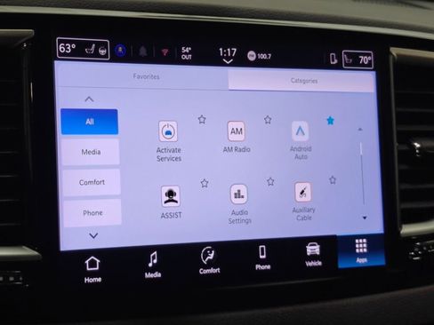 Used 2025 Chrysler Pacifica Select image 47