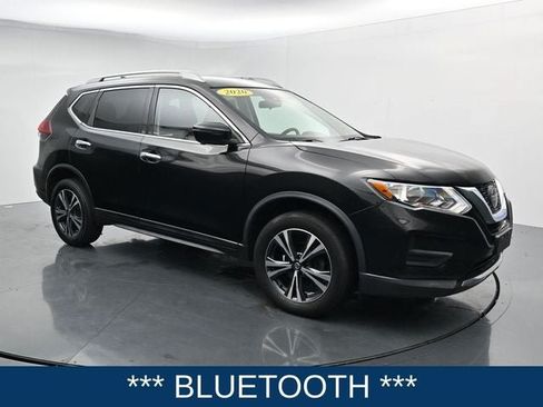 Used 2020 Nissan Rogue SV w/ Premium Package AWD/4WD image 2