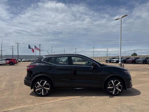 Used 2022 Nissan Rogue Sport SL w/ Premium Package AWD/4WD image 24
