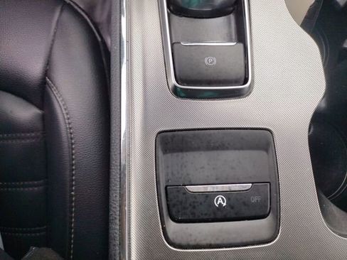 Used 2022 Ford Edge SEL image 54