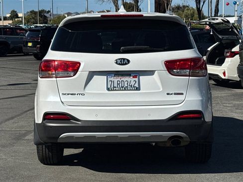 Used 2016 Kia Sorento EX w/ EX Premium Package image 5