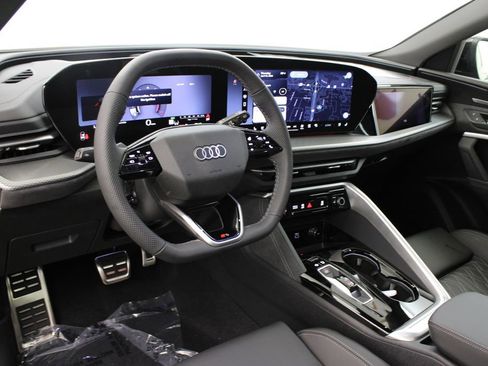 New 2026 Audi SQ5 Premium Plus image 16