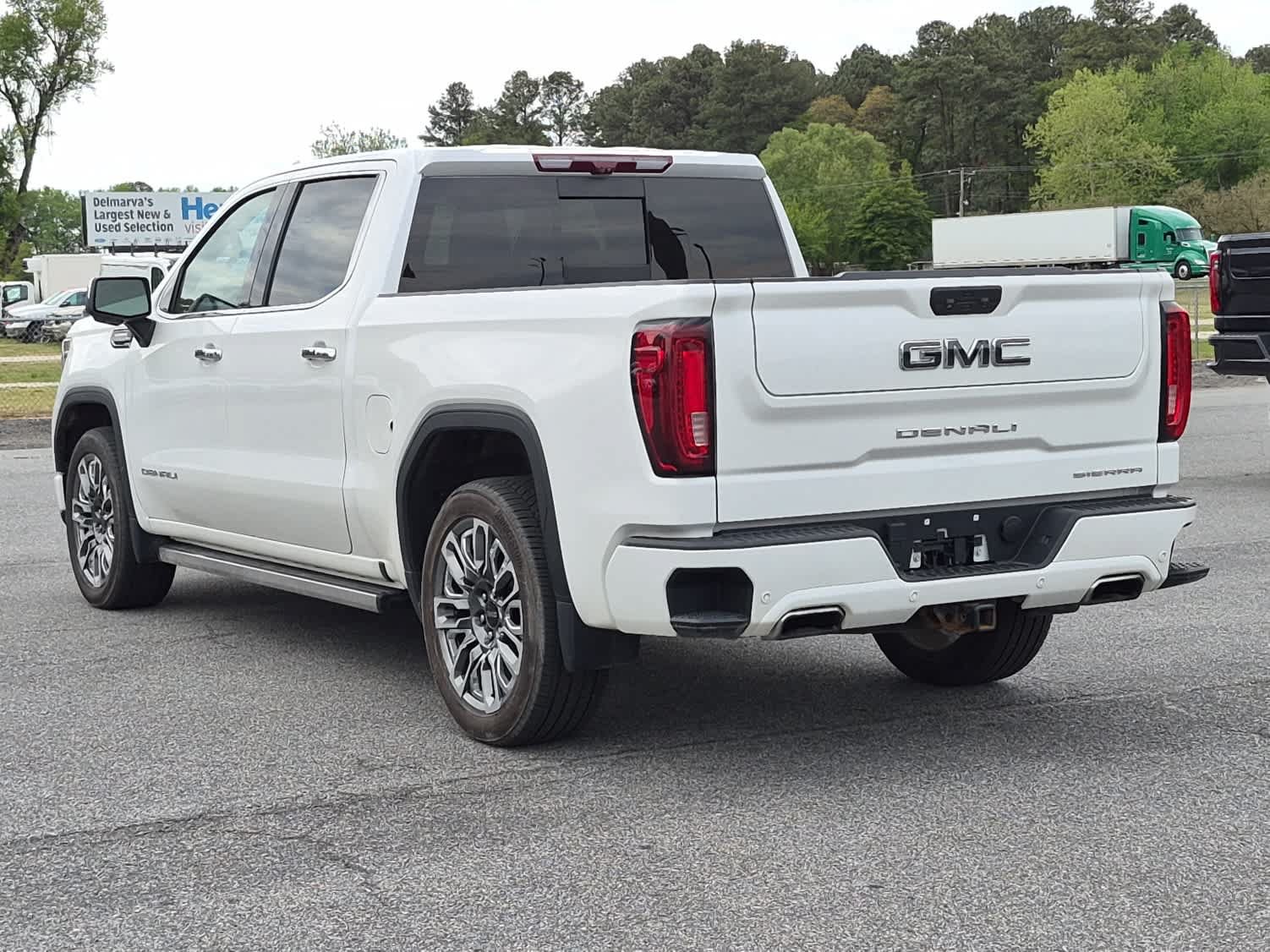 Used 2023 GMC Sierra 1500 Denali Ultimate AWD/4WD image 6
