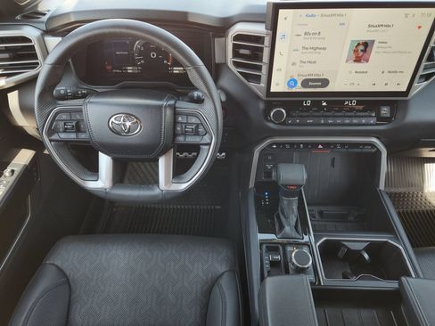 Certified 2025 Toyota Tundra Limited AWD/4WD image 29