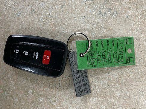 Used 2019 Toyota Camry XLE w/ Carpet Mat Package image 29