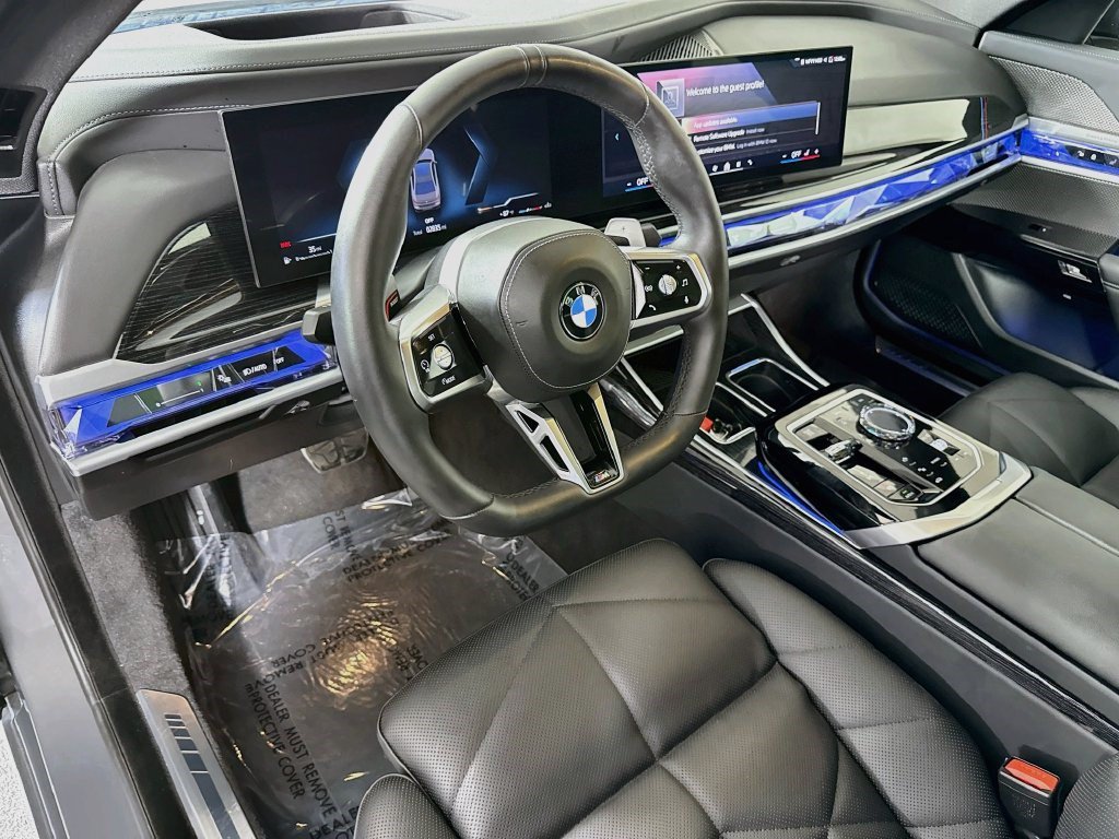 Used 2026 BMW 740i w/ Premium Package RWD image 22