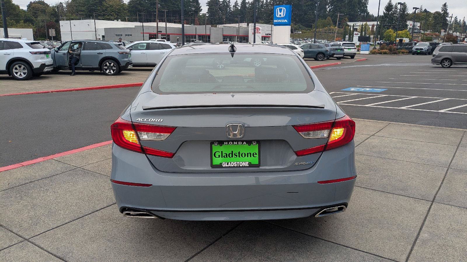 Used 2022 Honda Accord Sport image 5