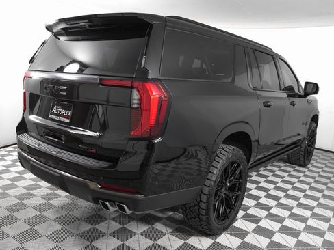 Used 2026 GMC Yukon XL AT4 Ultimate image 6