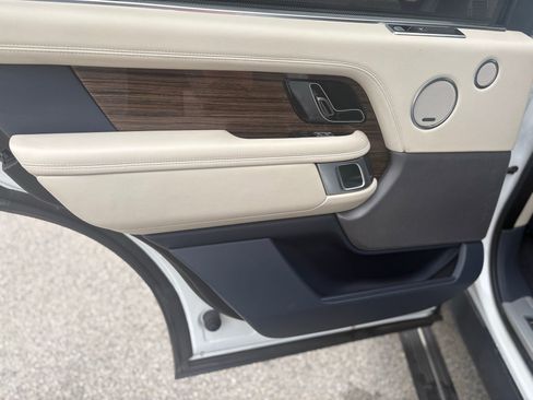 Used 2018 Land Rover Range Rover Long Wheelbase Supercharged image 10