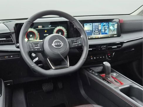 New 2026 Nissan Kicks SR image 13