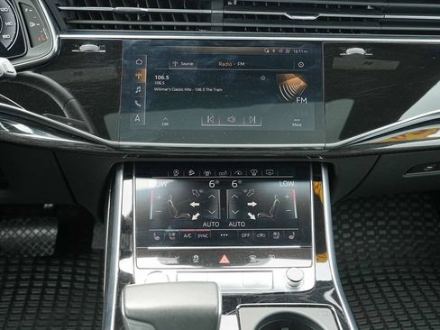 Used 2019 Audi Q8 Prestige AWD/4WD image 30