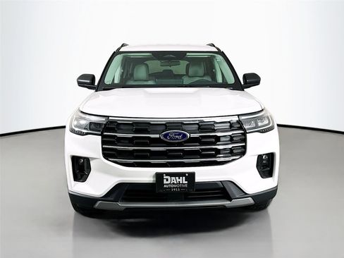 New 2026 Ford Explorer Active w/ Active Comfort Package image 3