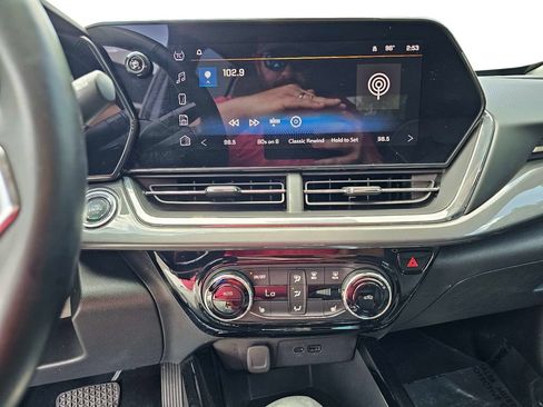 Used 2024 Chevrolet Trax ACTIV FWD image 26