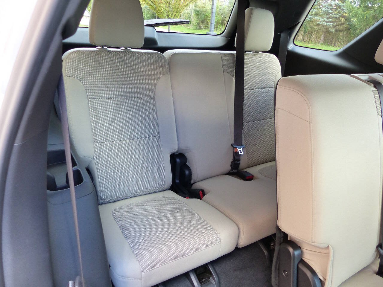 Used 2023 Chevrolet Traverse LS w/ Safety Package FWD image 44
