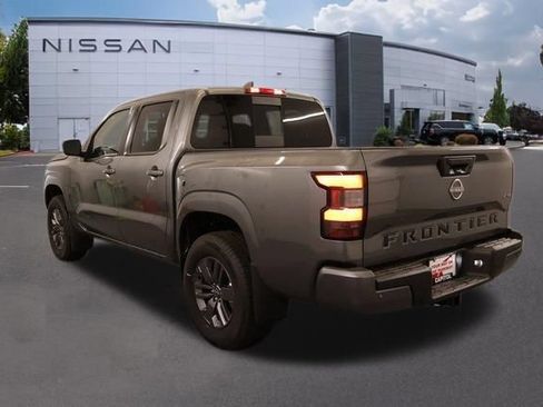 New 2026 Nissan Frontier SV w/ SV Convenience Package AWD/4WD image 5