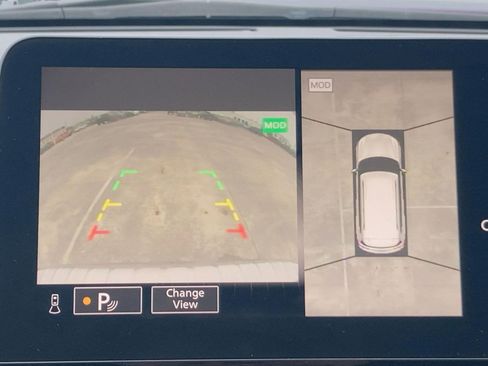 Used 2023 INFINITI QX80 Sensory w/ All-Season Package image 24